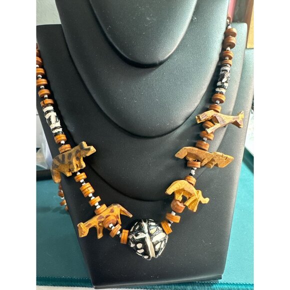 Hand-Carved African Animal Beaded Necklace With Wooden & Ceramic Beads Safari Th - Picture 5 of 6